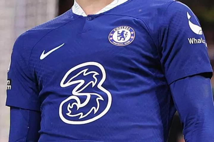 Chelsea launch new home kit without sponsor