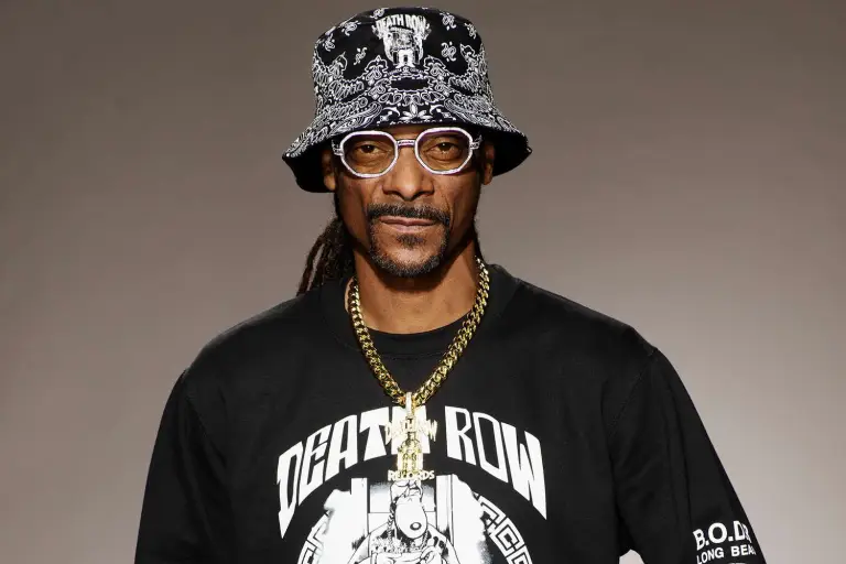 I’m giving up smoking – Snoop Dogg